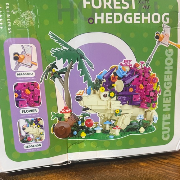 Colorful Hedgehog Building Set - Picture 3 of 6